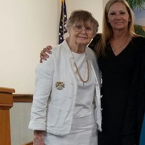 Meet your Posher, Ramona